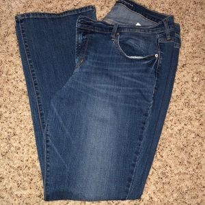 Old navy curvy profile jeans